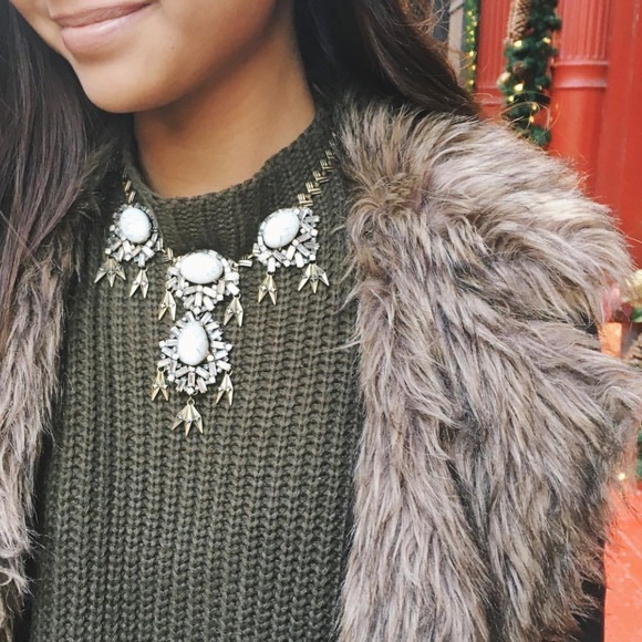 Chloe + Isabel Statement Necklace - Picture 1 of 4